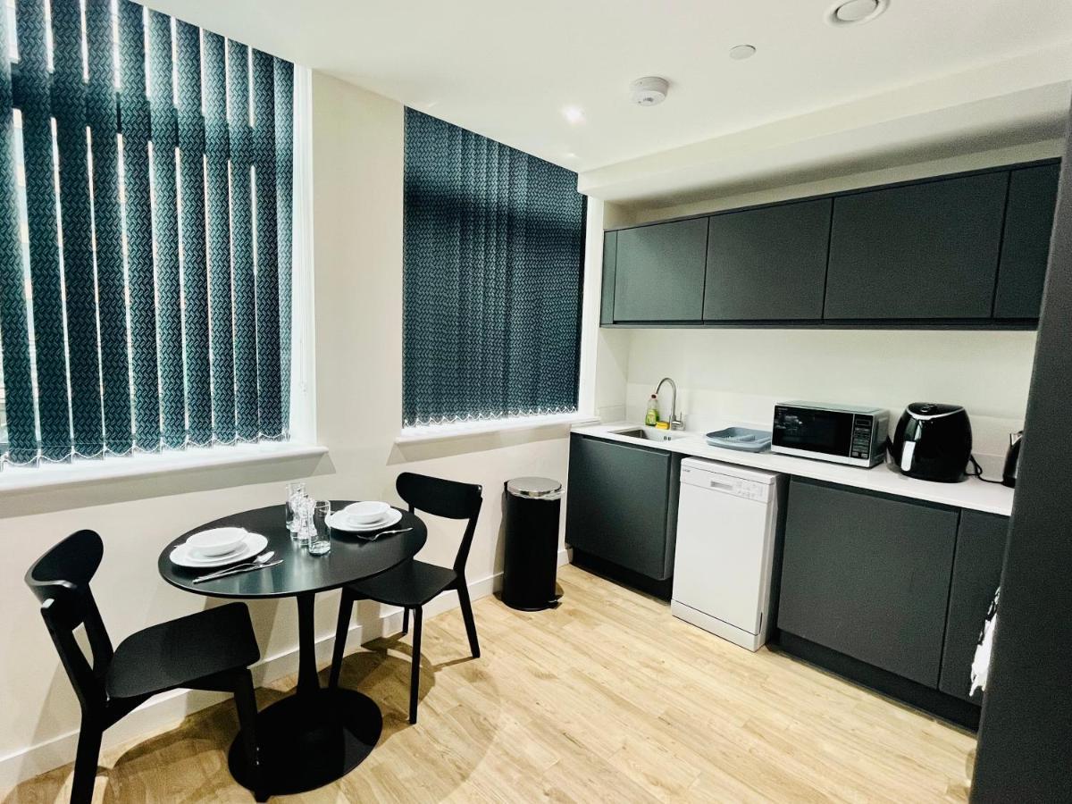 Fully Equipped One Bedroom Apartment Near Old Trafford Stadium! Manchester Exterior photo